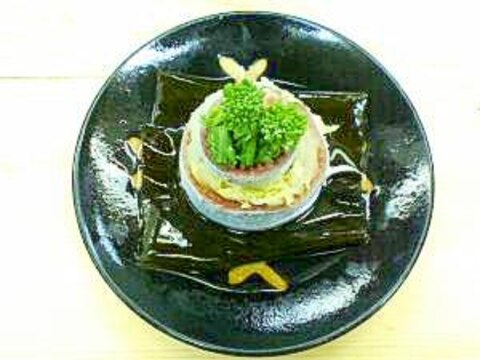 昆布と酒の芳香が漂う！タチウオの”酒蒸し”